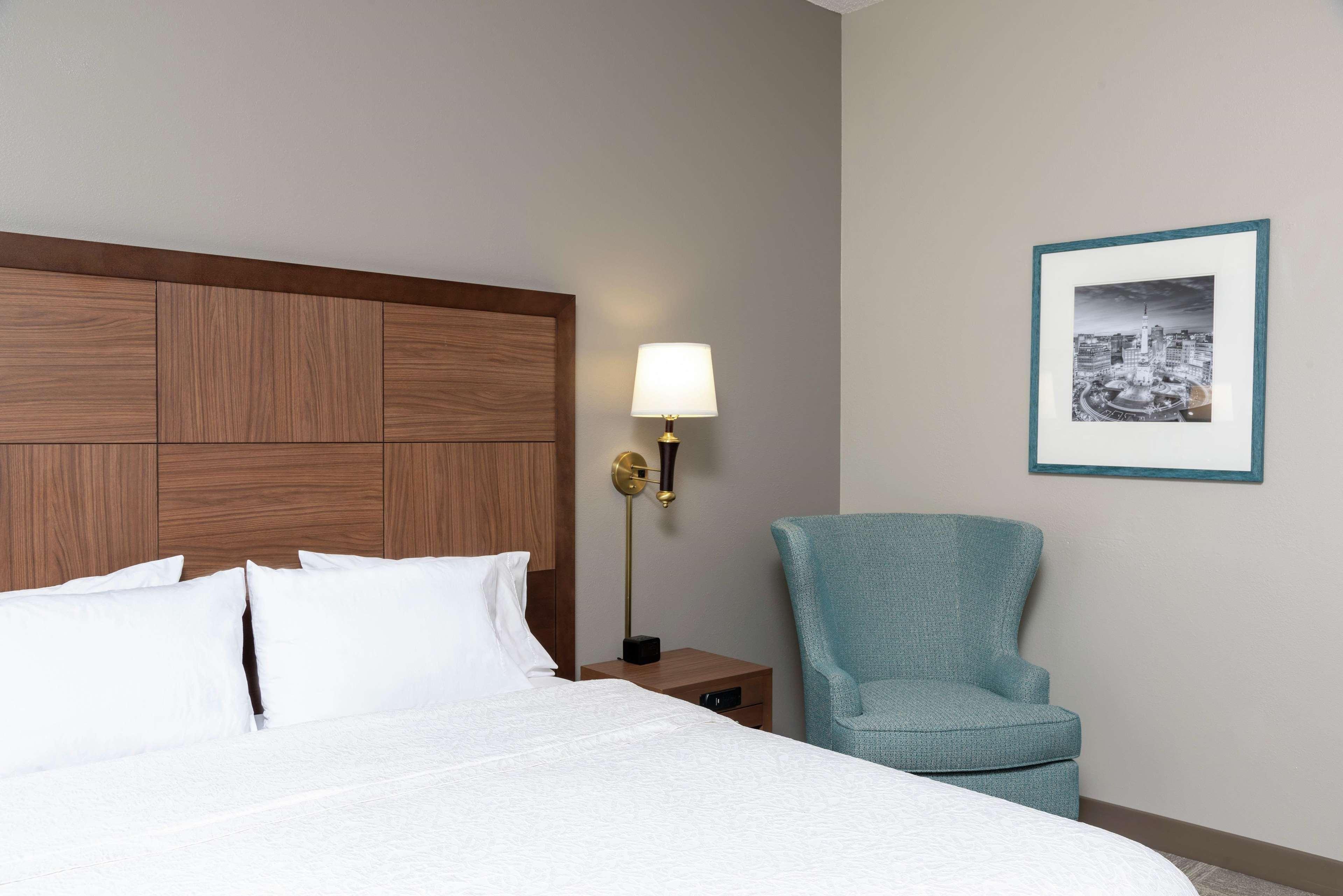 Hampton Inn Indianapolis Downtown Across From Circle Centre Zewnętrze zdjęcie