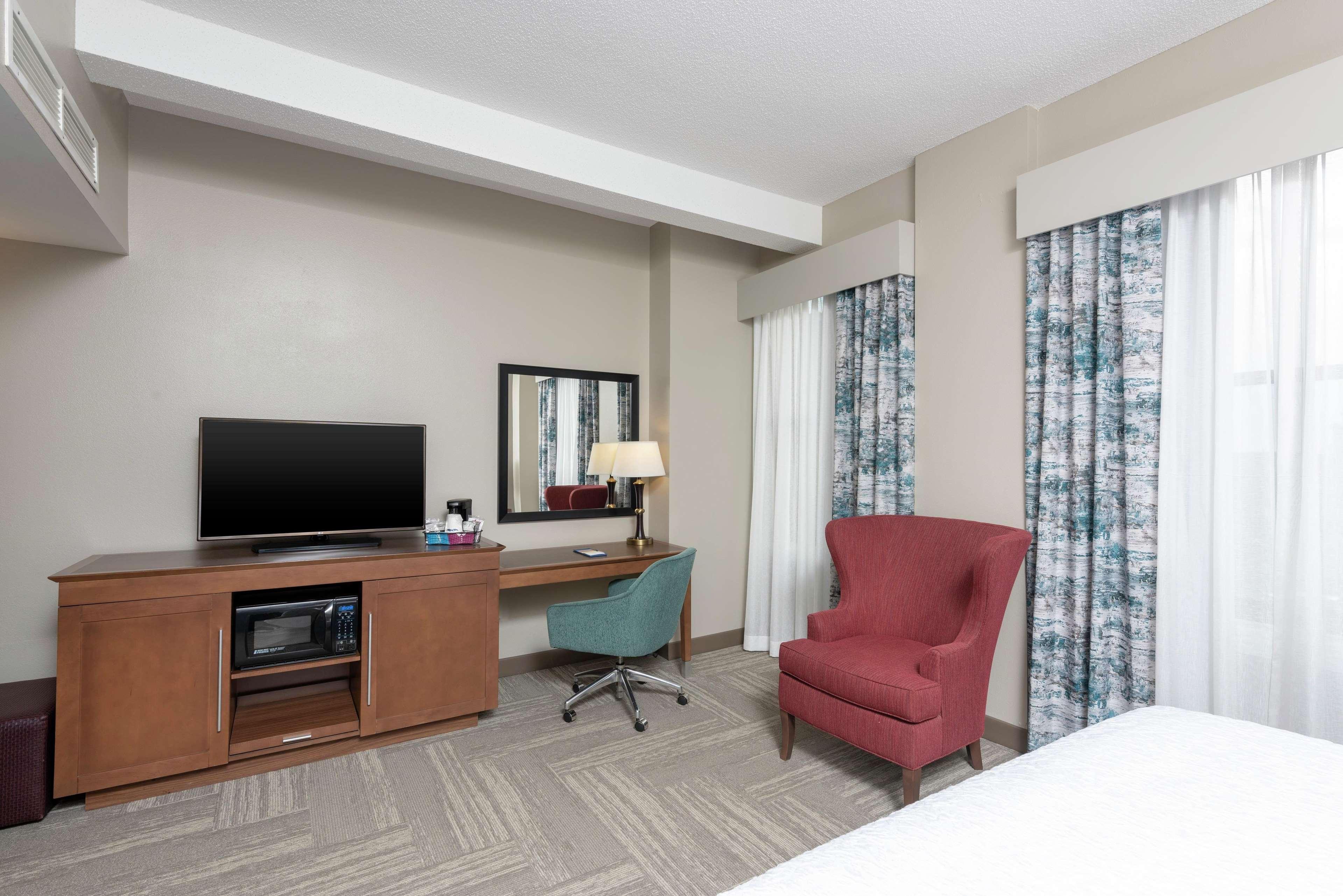 Hampton Inn Indianapolis Downtown Across From Circle Centre Zewnętrze zdjęcie