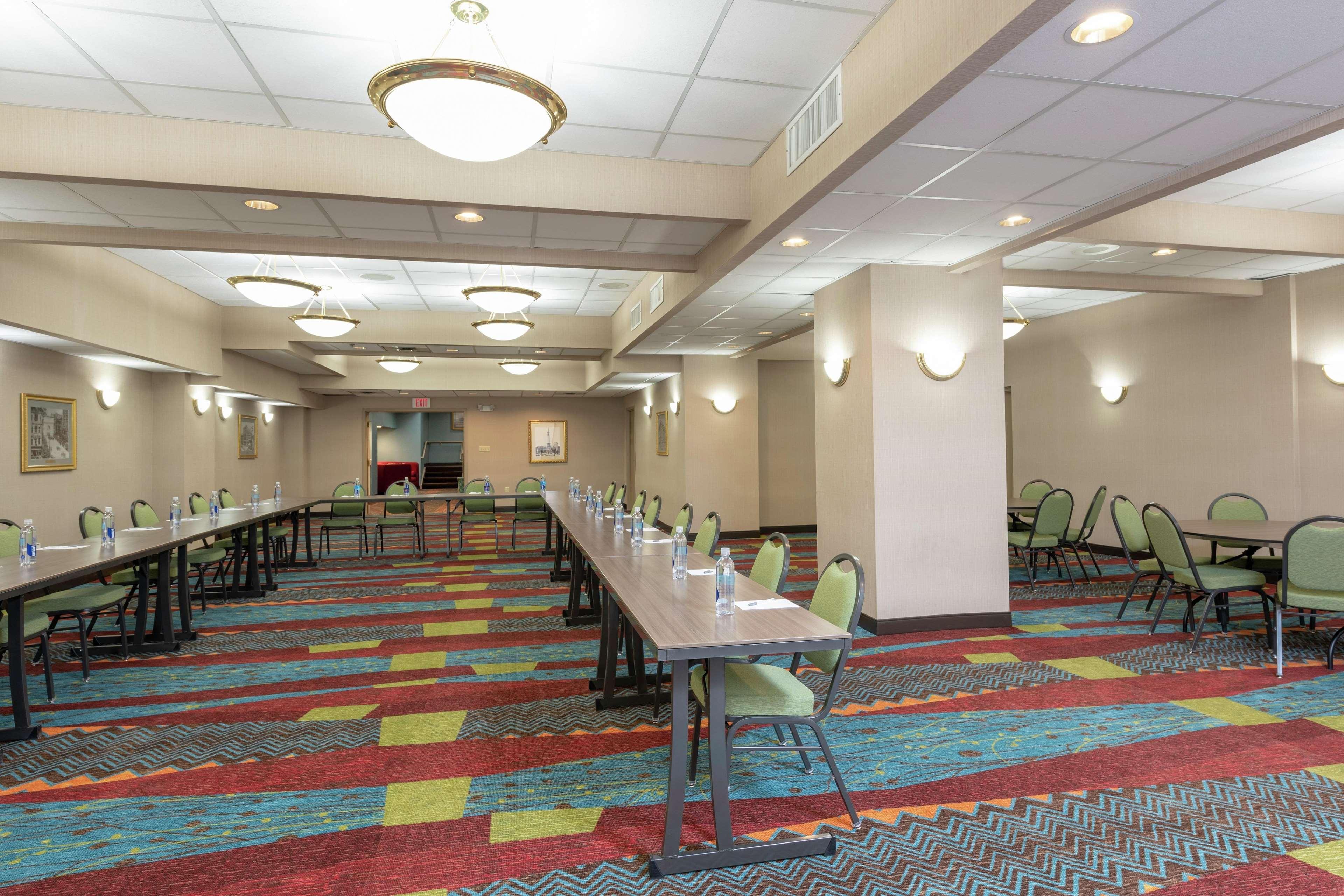 Hampton Inn Indianapolis Downtown Across From Circle Centre Zaplecze biznesowe zdjęcie
